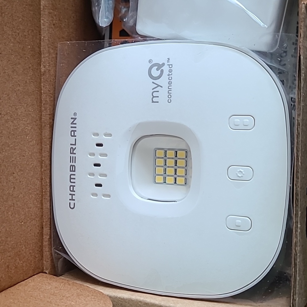 CHAMBERLAIN Smart Garage Control - Wireless Garage Hub and Sensor with Wifi & - Picture 9 of 13